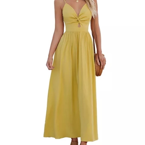NWT CUPSHE Women's Front Twist & Keyhole
Maxi Beach Dress Size Small - Picture 3 of 6